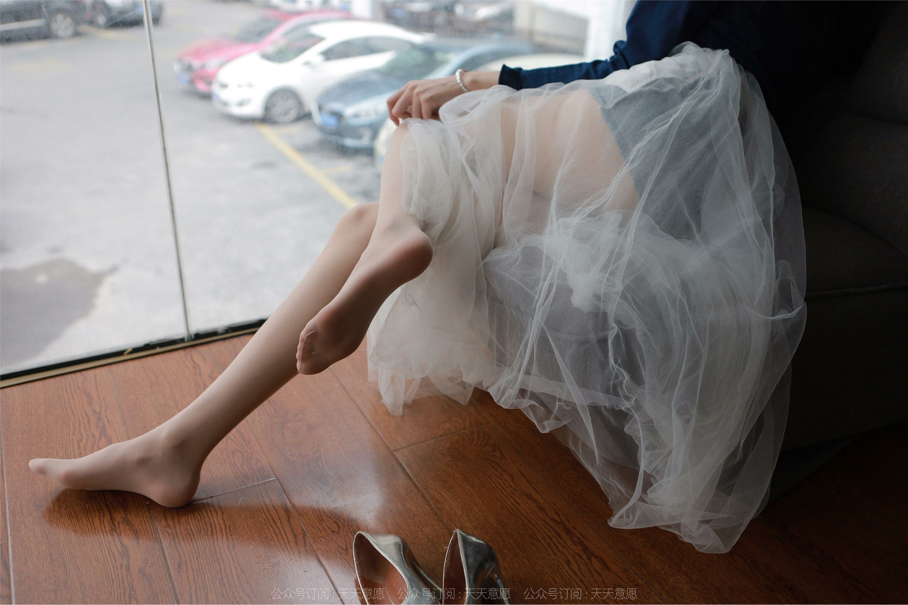 IESS异思趣向 2022.03.31 丝享家1045：团团《长腿白纱》